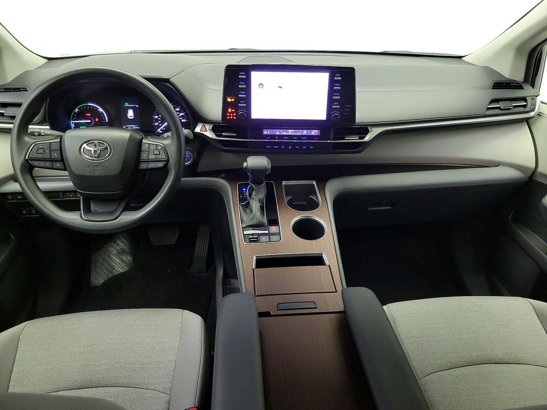 Thumbnail: 2023 Toyota Sienna - 9