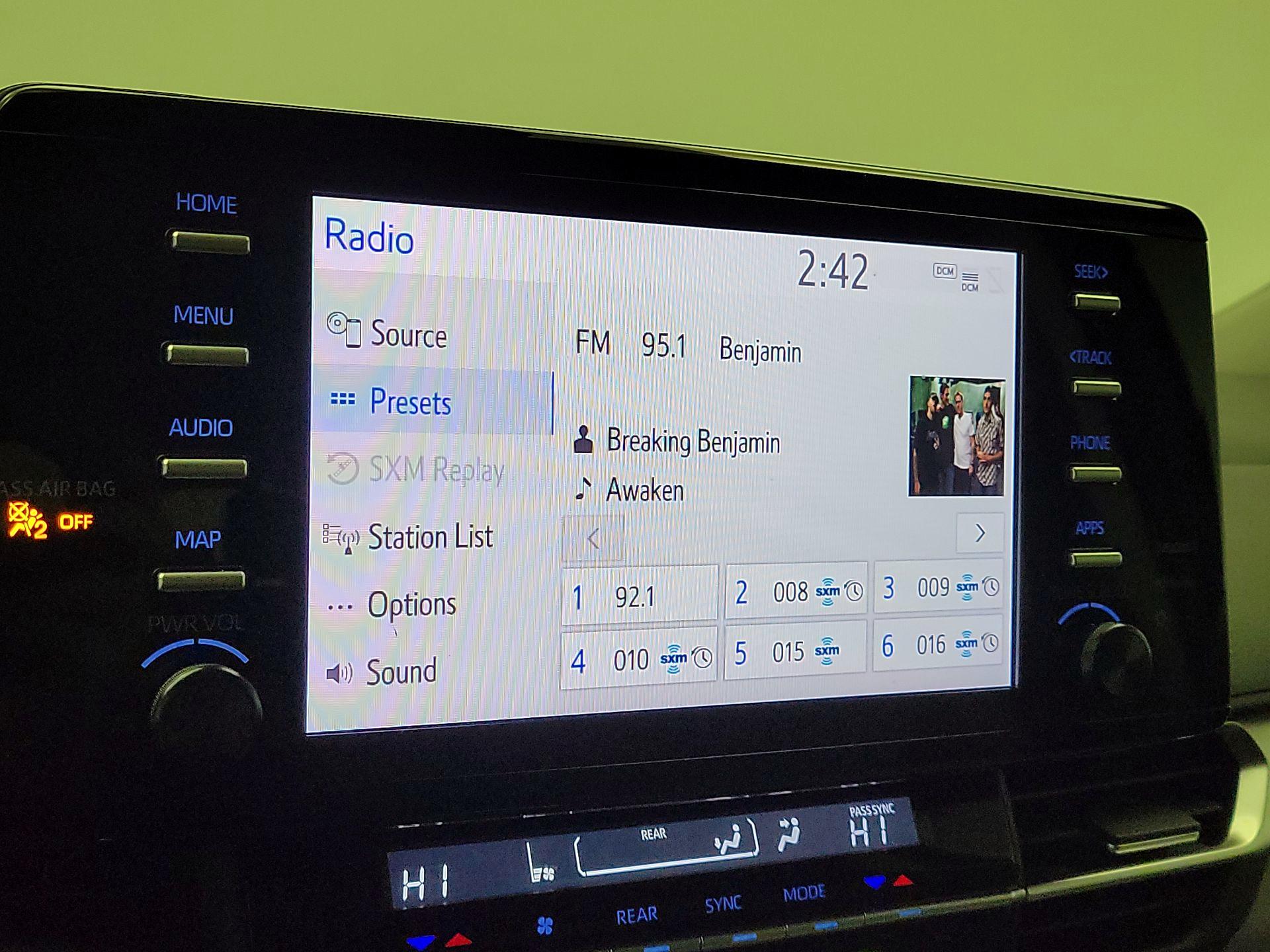 Thumbnail: 2023 Toyota Sienna - 15