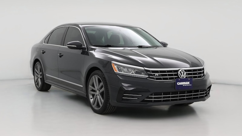 2016 Volkswagen Passat R-Line Hero Image