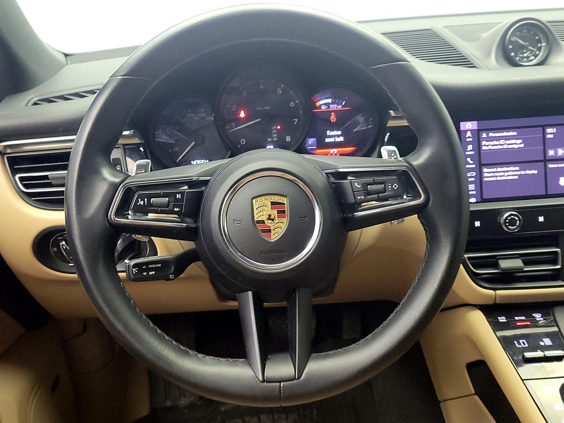 Thumbnail: 2022 Porsche Macan - 10
