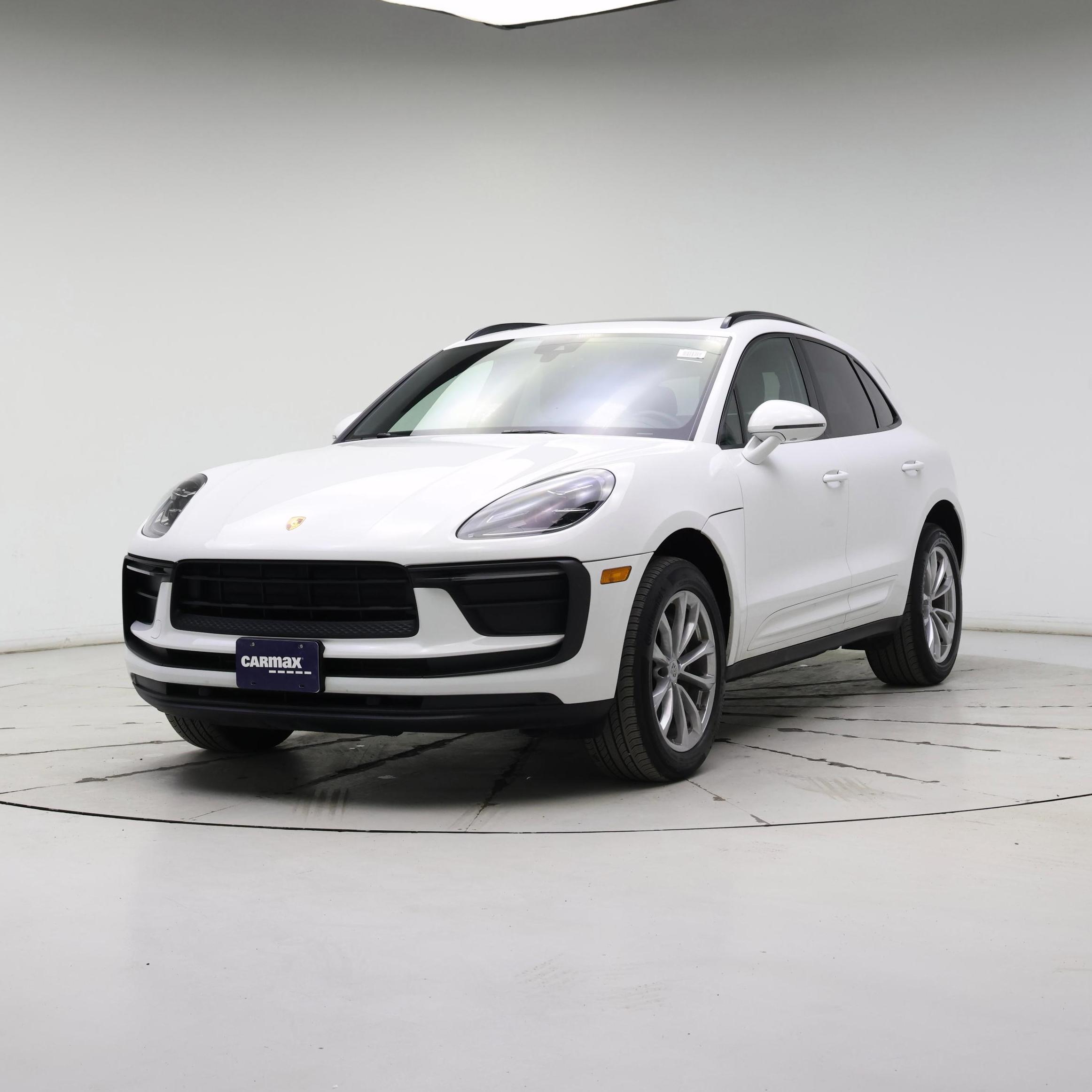 Thumbnail: 2022 Porsche Macan - 4