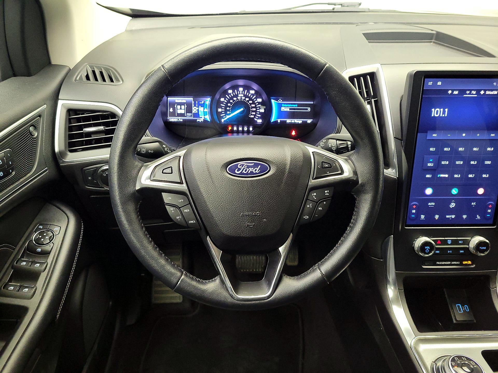 Thumbnail: 2023 Ford Edge - 10