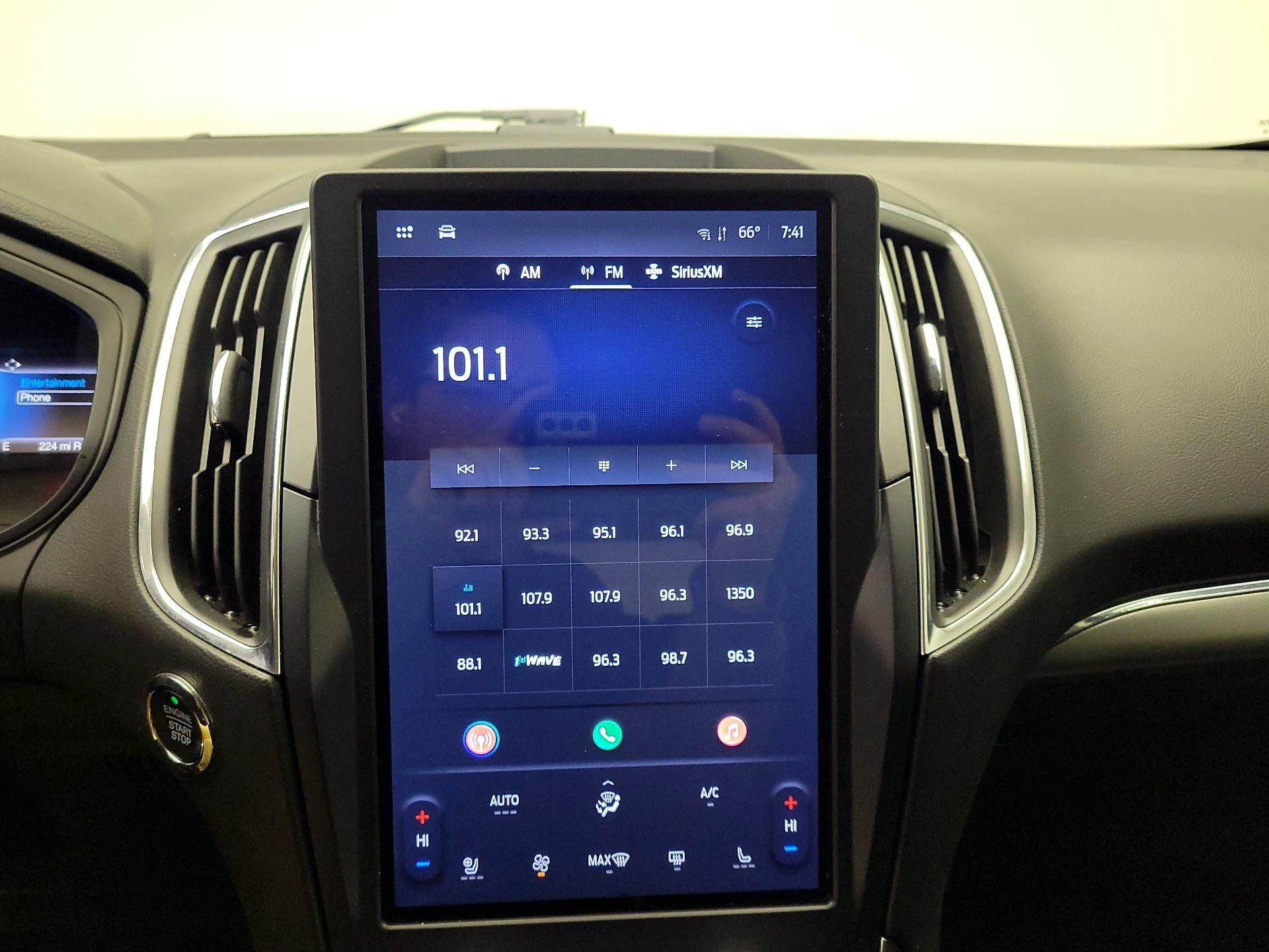 Thumbnail: 2023 Ford Edge - 15