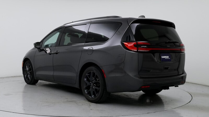 2021 Chrysler Pacifica Touring 2