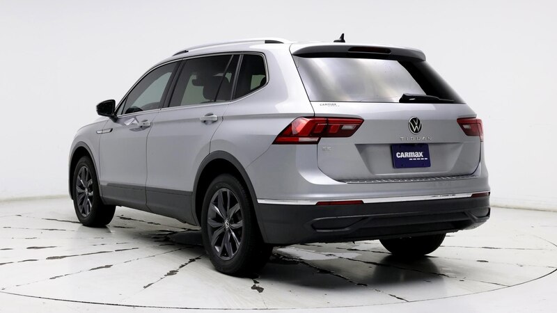 2022 Volkswagen Tiguan SE 2