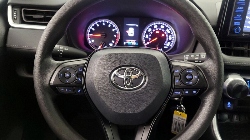 2021 Toyota RAV4 LE 10