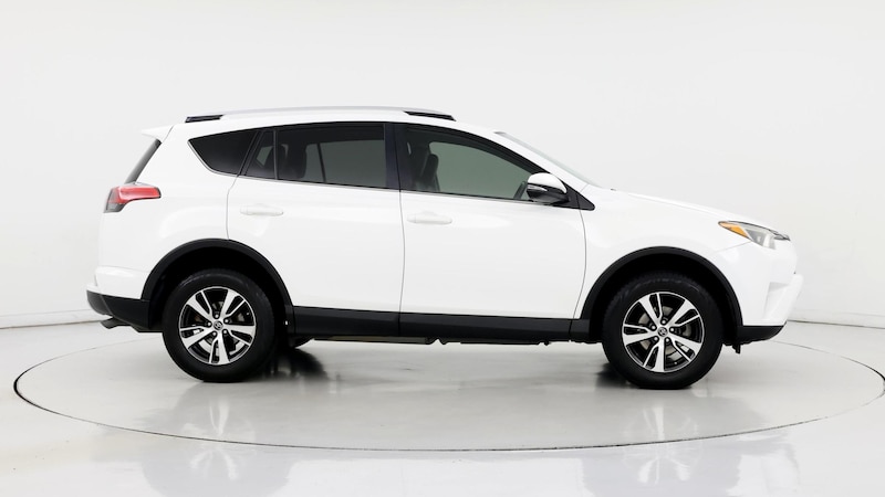 2016 Toyota RAV4 XLE 7