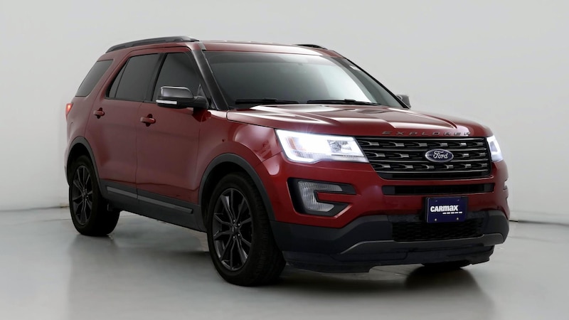 2017 Ford Explorer XLT Hero Image