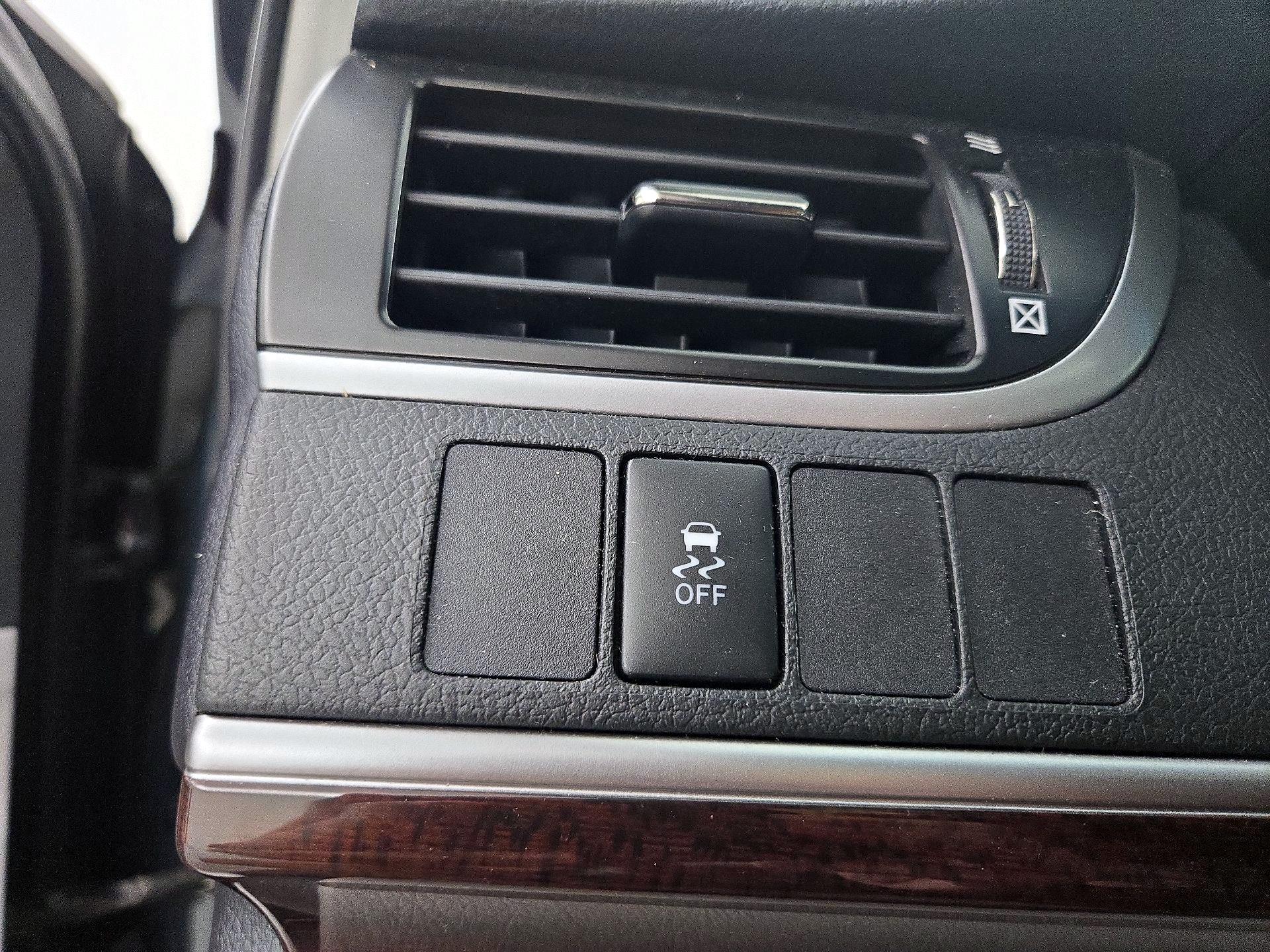 Thumbnail: 2013 Toyota Camry - 13