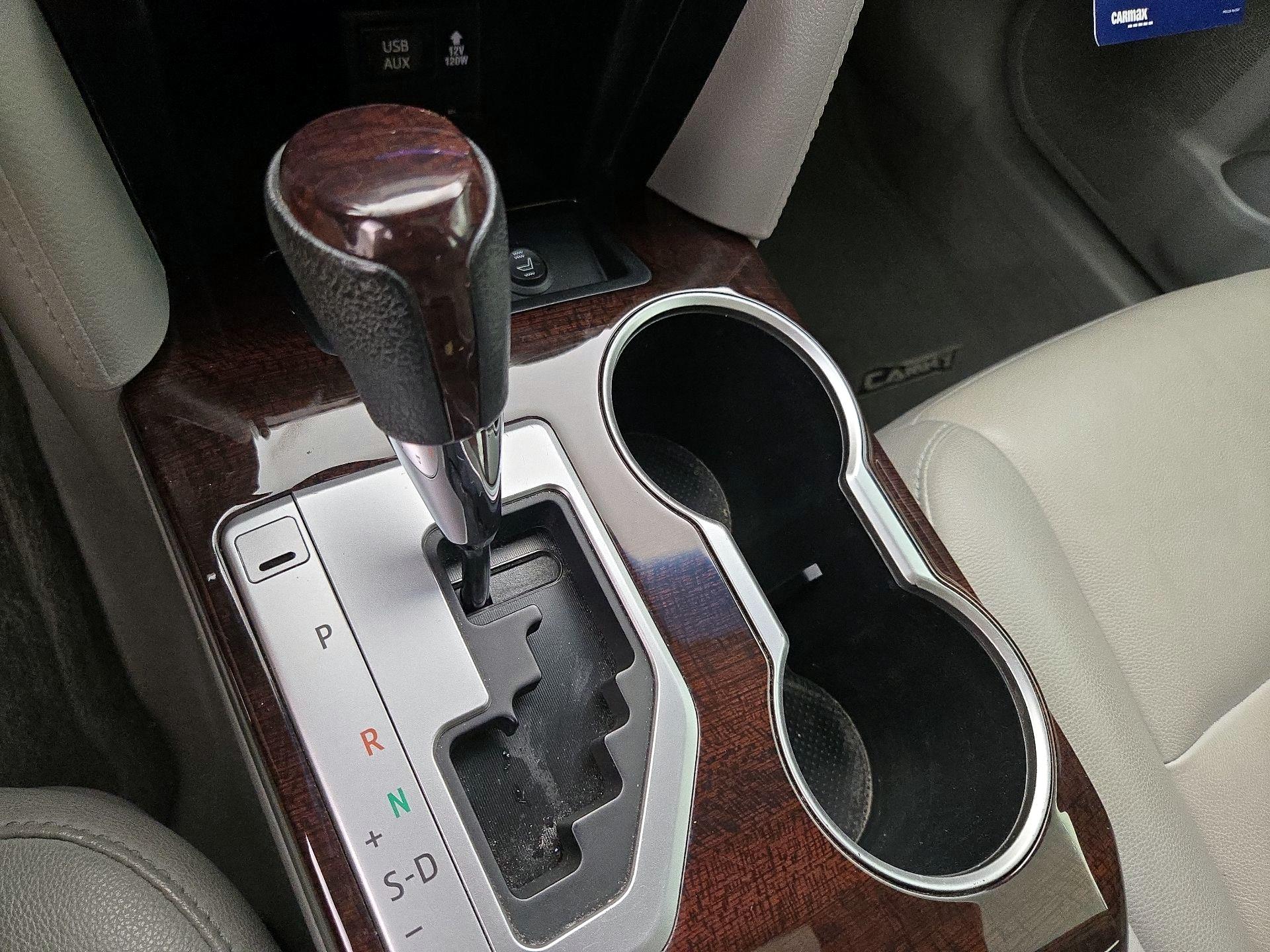 Thumbnail: 2013 Toyota Camry - 17
