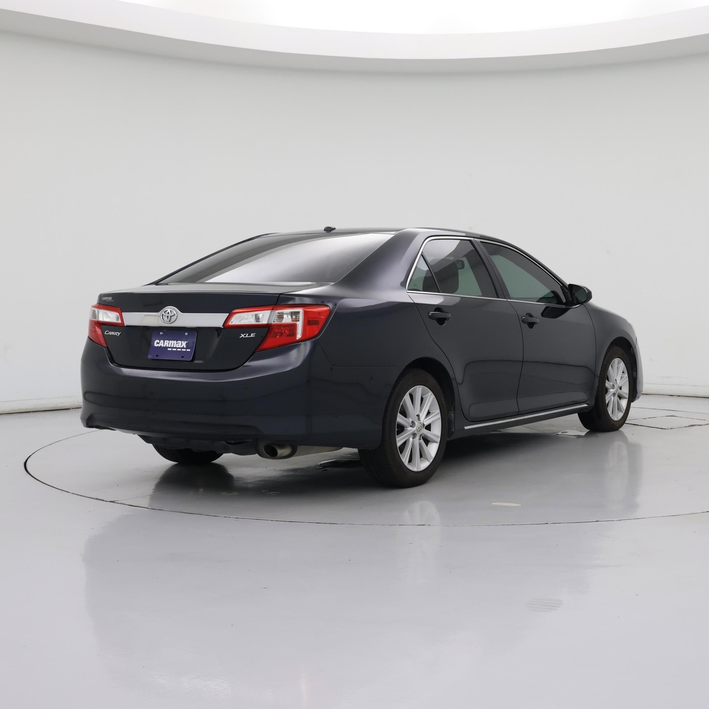 Thumbnail: 2013 Toyota Camry - 8