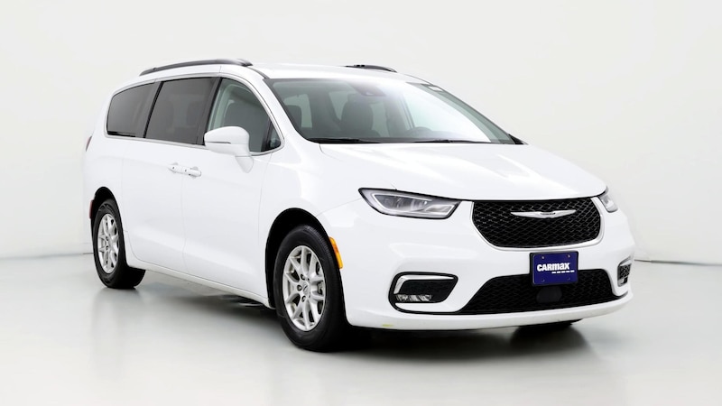 2022 Chrysler Pacifica Touring L Hero Image