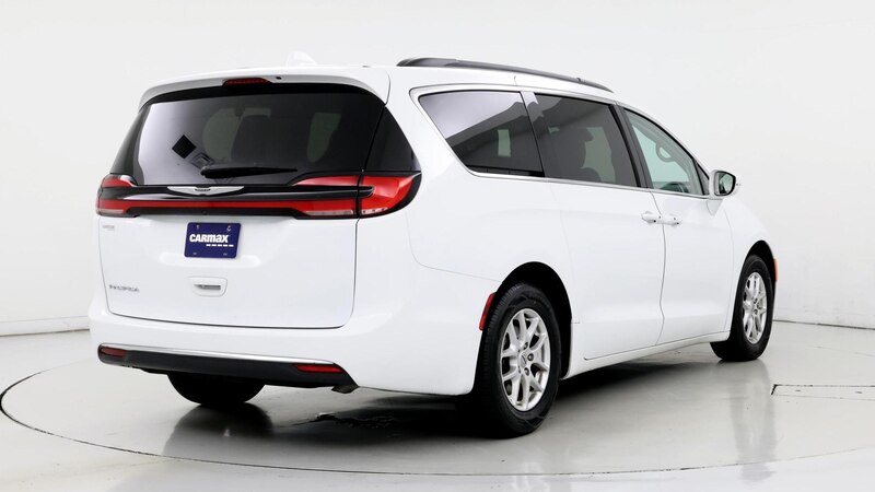 2022 Chrysler Pacifica Touring L 8