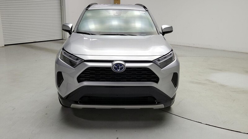 2023 Toyota RAV4 SE 2