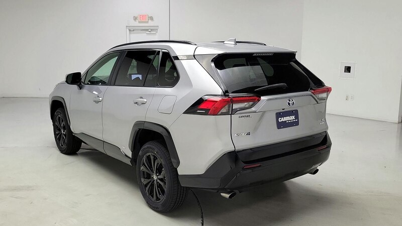 2023 Toyota RAV4 SE 7