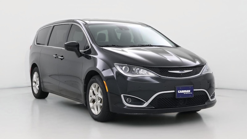 2019 Chrysler Pacifica Touring Plus Hero Image