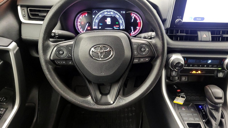 2023 Toyota RAV4 XLE 10