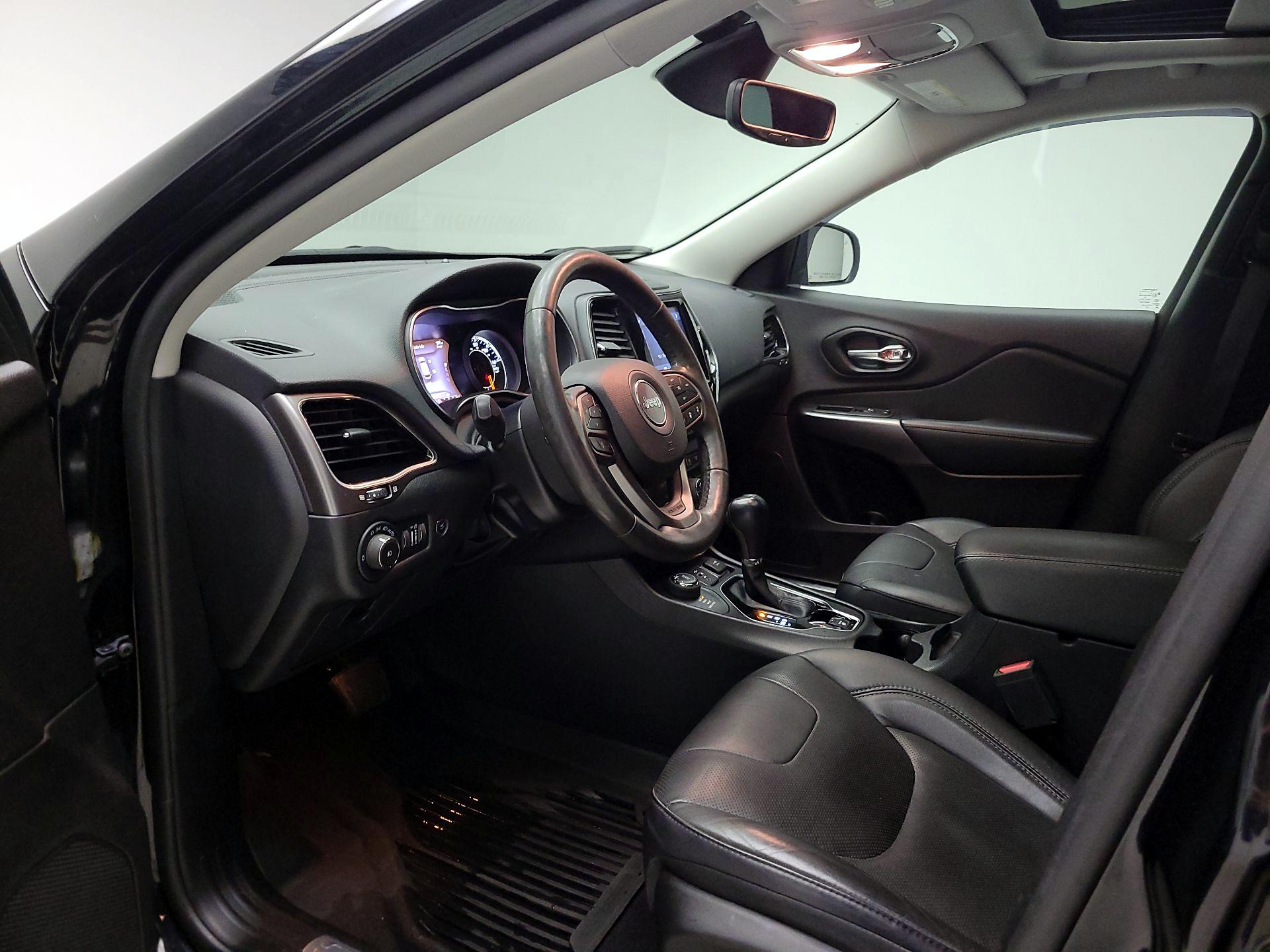 Thumbnail: 2021 Jeep Cherokee - 9