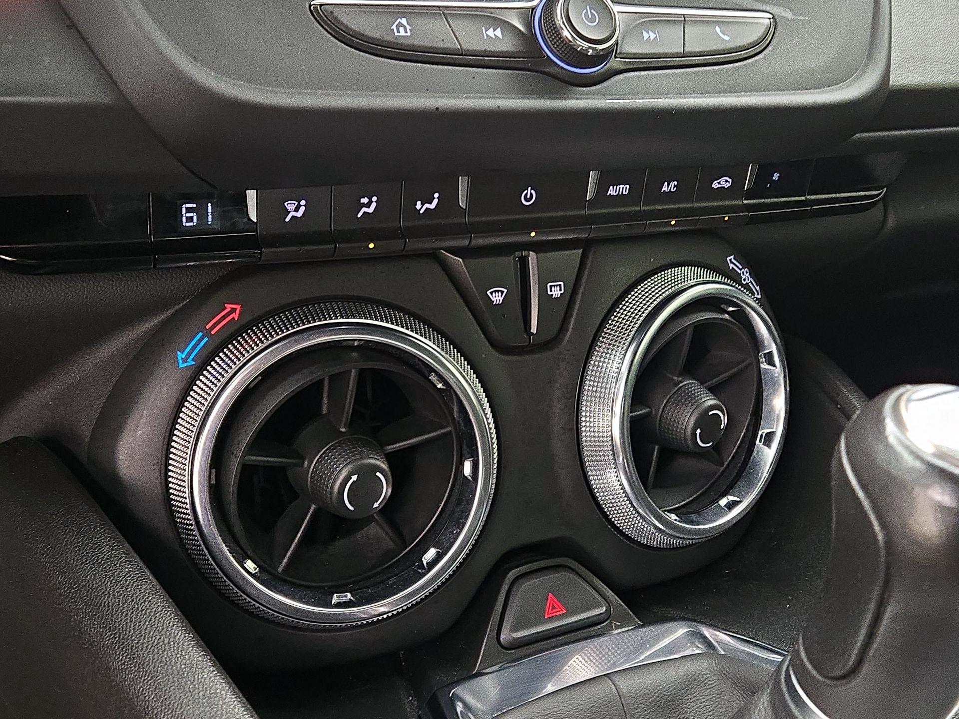 Thumbnail: 2021 Chevrolet Camaro - 15