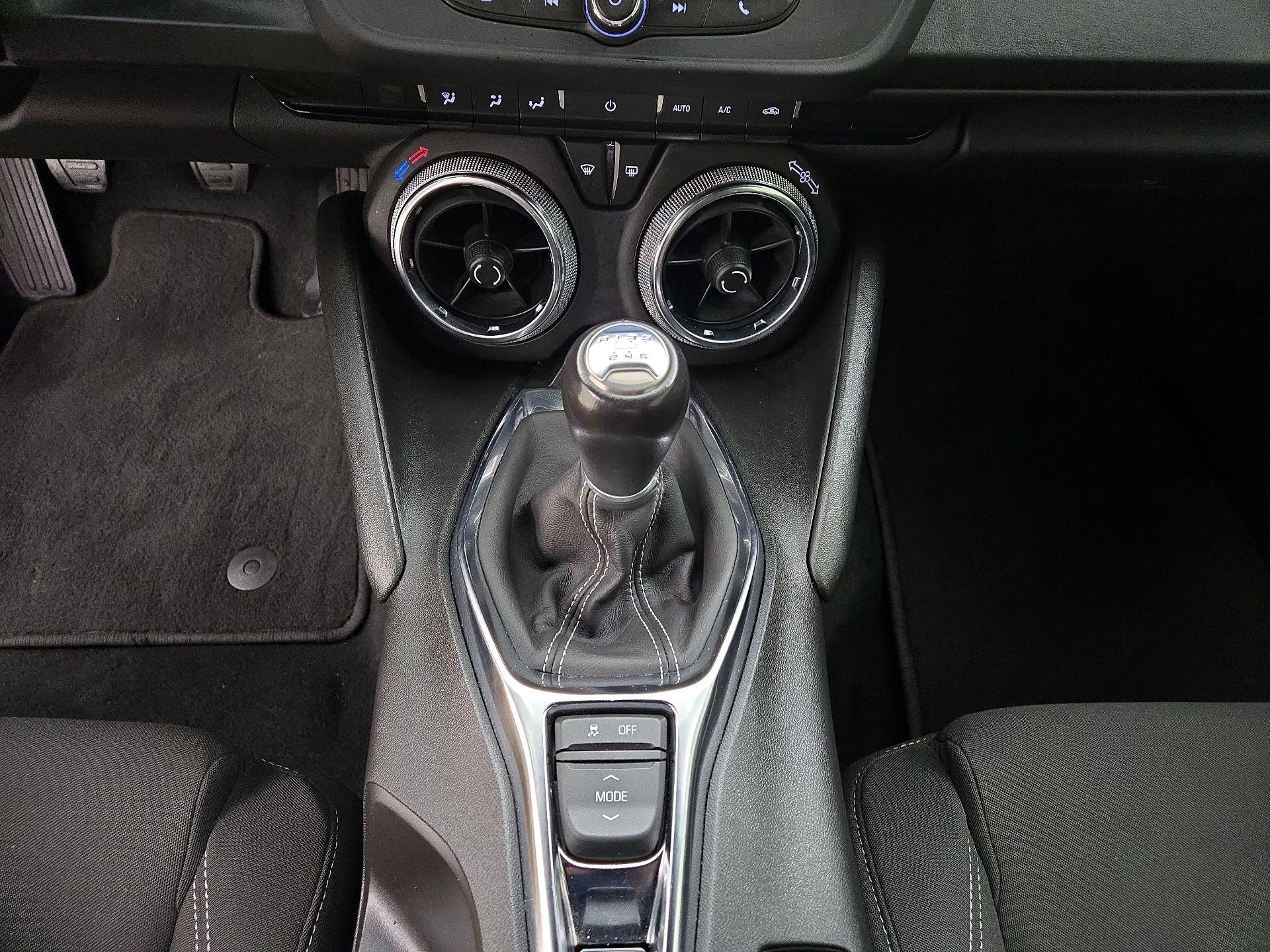 Thumbnail: 2021 Chevrolet Camaro - 16