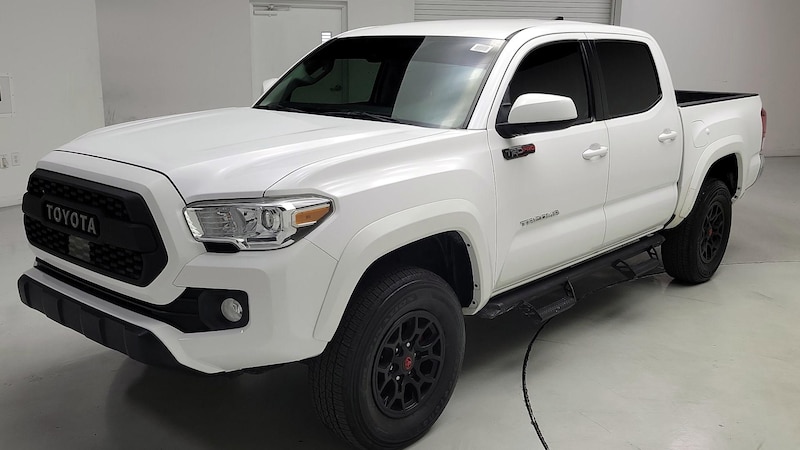 2021 Toyota Tacoma SR5 3