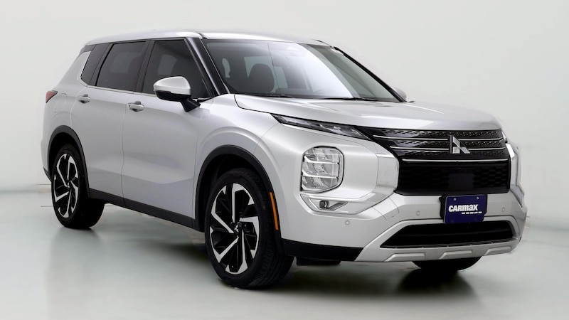 2023 Mitsubishi Outlander SE Hero Image