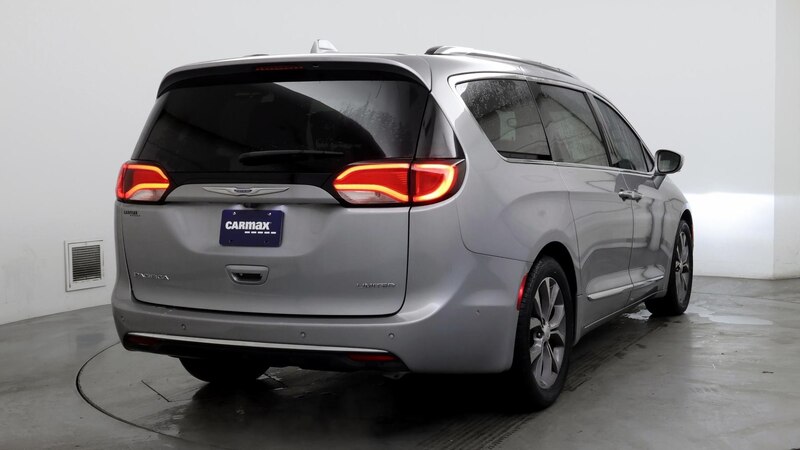 2020 Chrysler Pacifica Limited 8