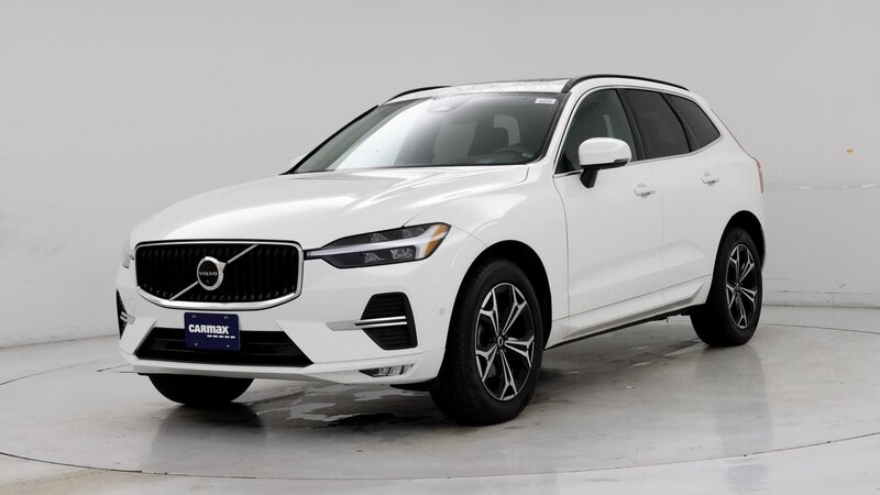 2022 Volvo XC60 B5 Momentum 4