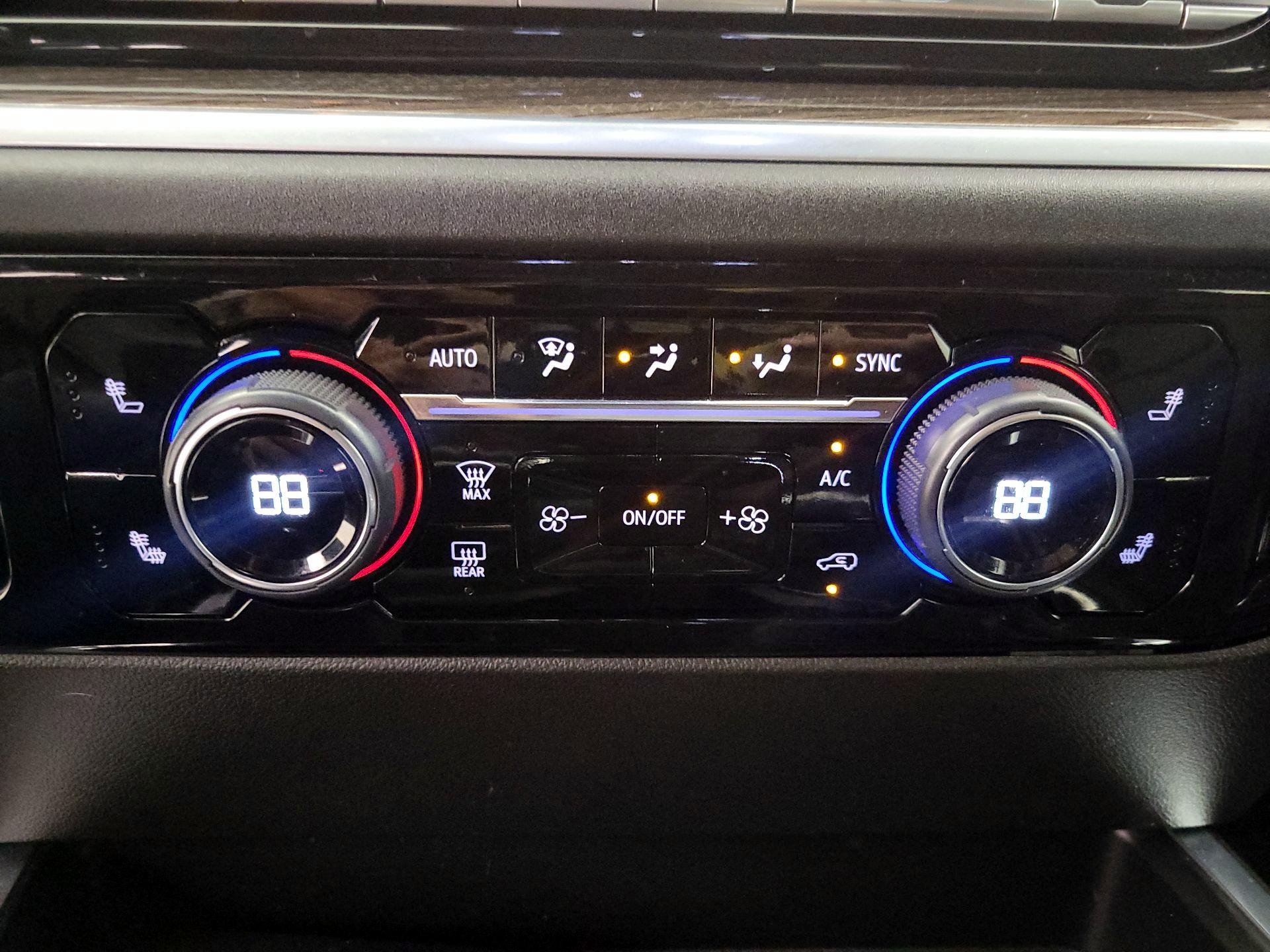 Thumbnail: 2022 Chevrolet Silverado 1500 - 17