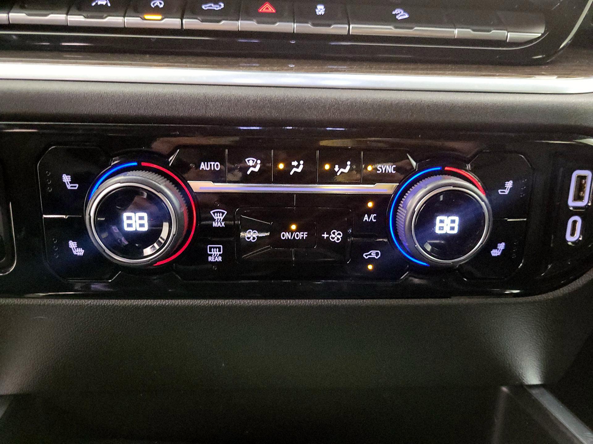 Thumbnail: 2022 Chevrolet Silverado 1500 - 19