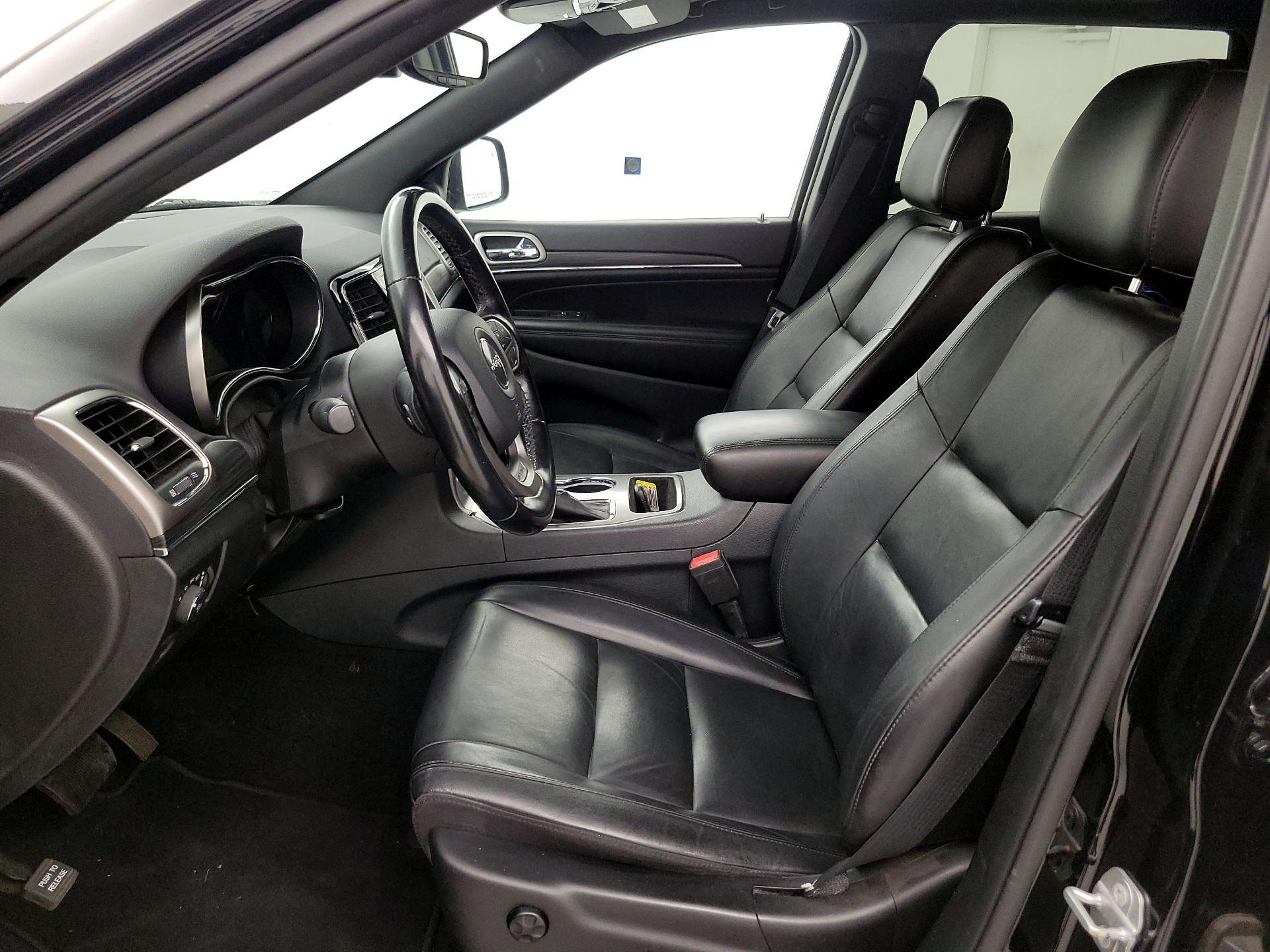 Thumbnail: 2020 Jeep Grand Cherokee - 11