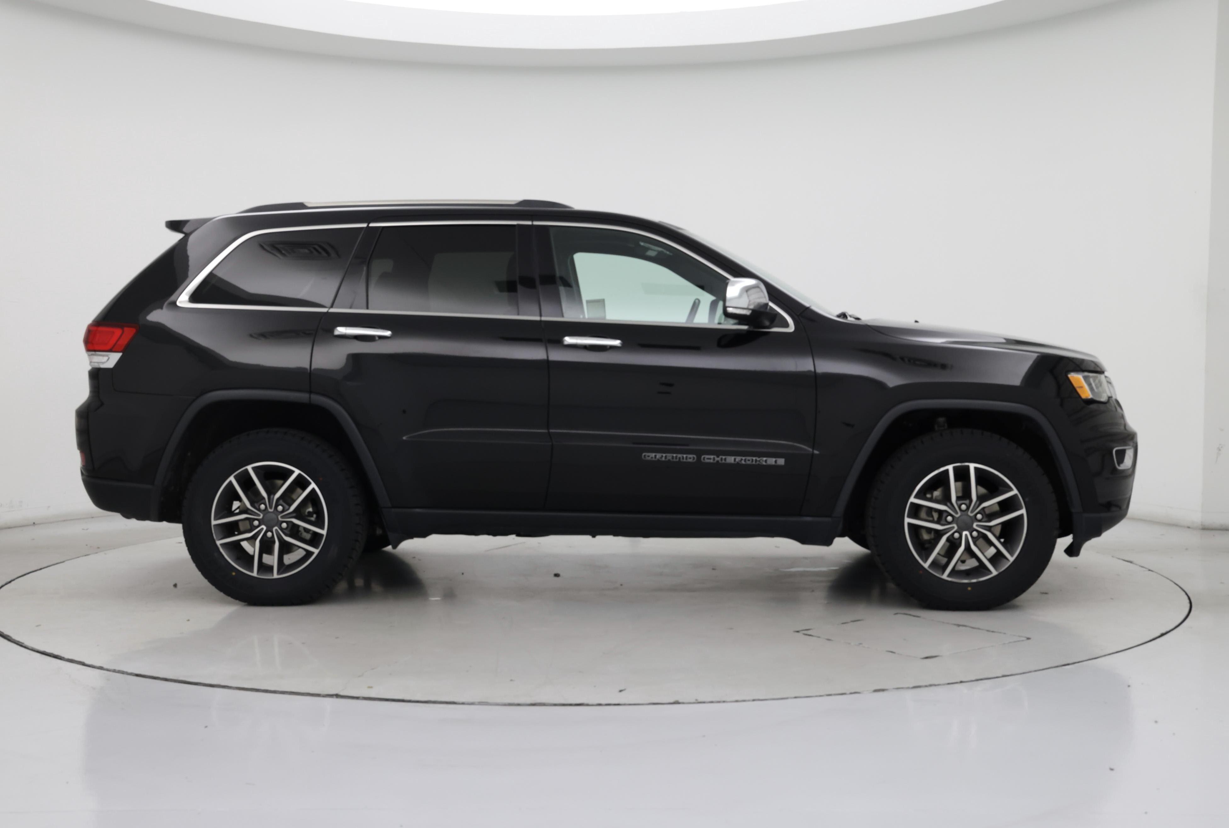 Thumbnail: 2020 Jeep Grand Cherokee - 7