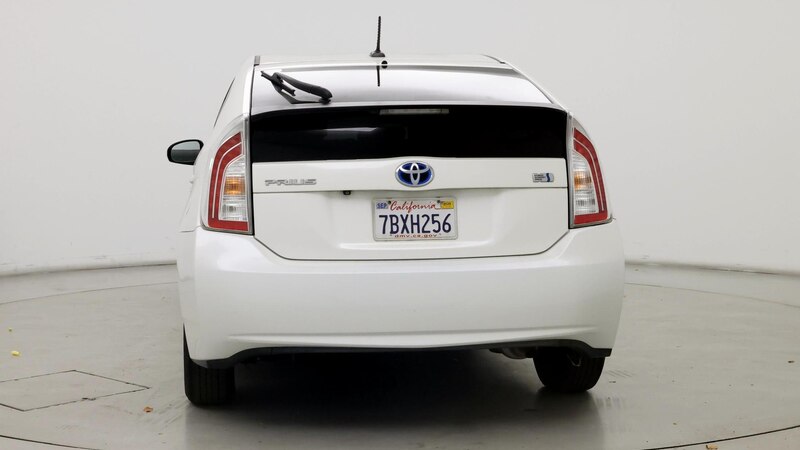 2013 Toyota Prius Four 6