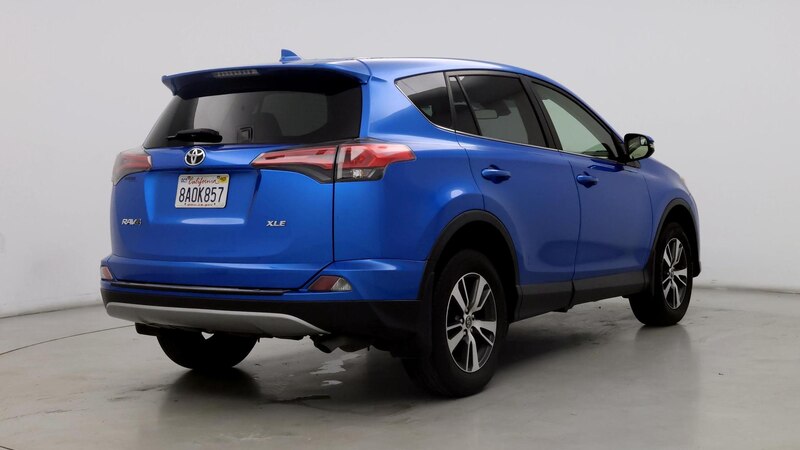 2017 Toyota RAV4 XLE 8