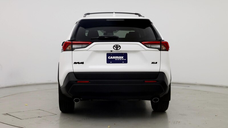 2020 Toyota RAV4 XLE 6