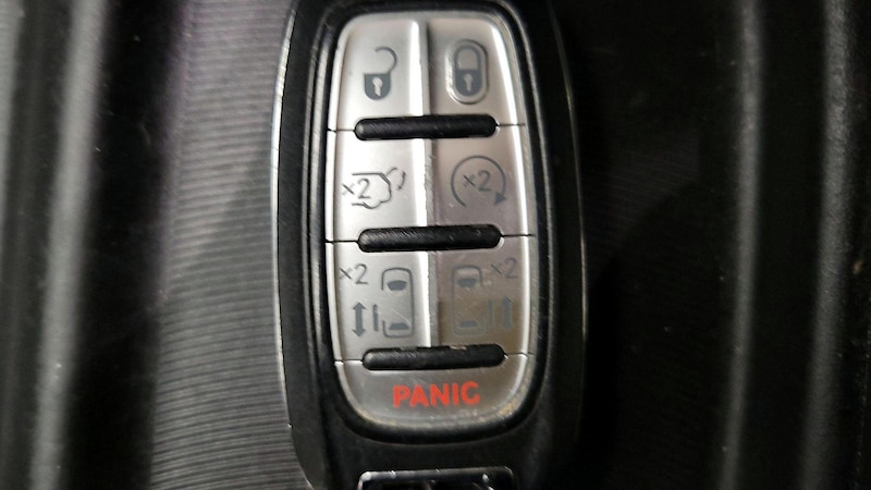 2018 Chrysler Pacifica L 21