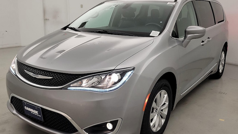 2018 Chrysler Pacifica L 3