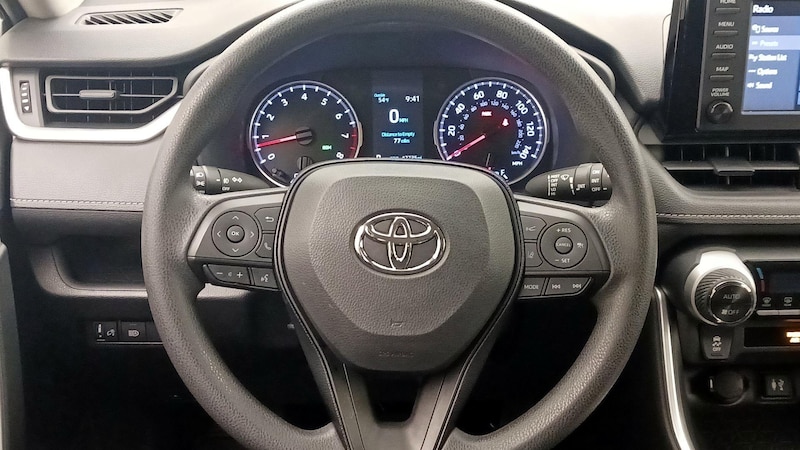 2019 Toyota RAV4 XLE 10