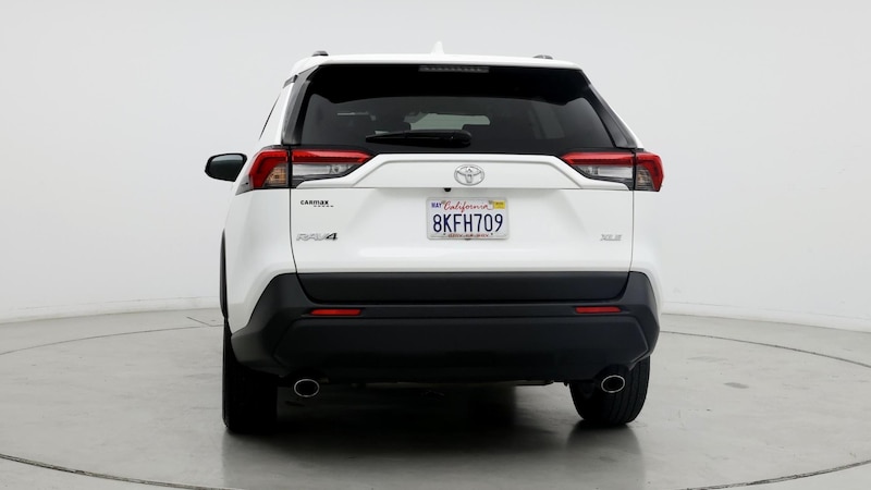 2019 Toyota RAV4 XLE 6