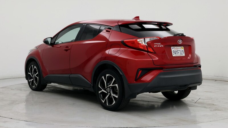 2022 Toyota C-HR XLE 2