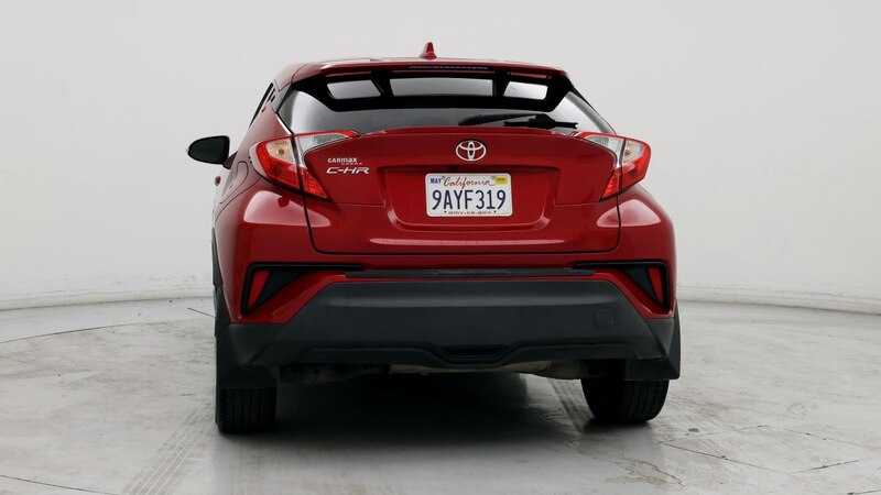 2022 Toyota C-HR XLE 6