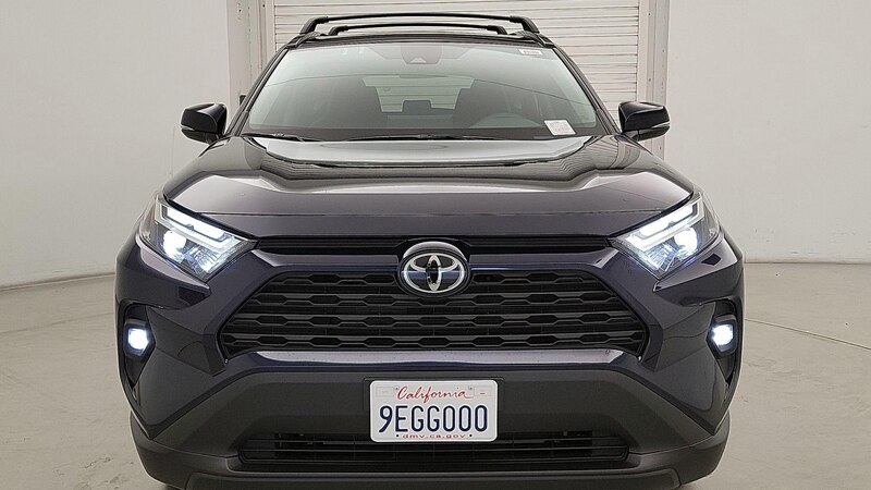 2023 Toyota RAV4 XLE Premium 2