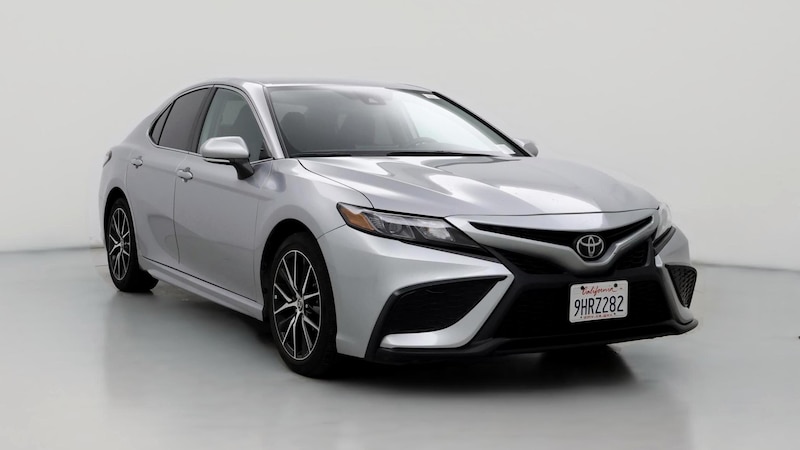 2022 Toyota Camry SE Hero Image