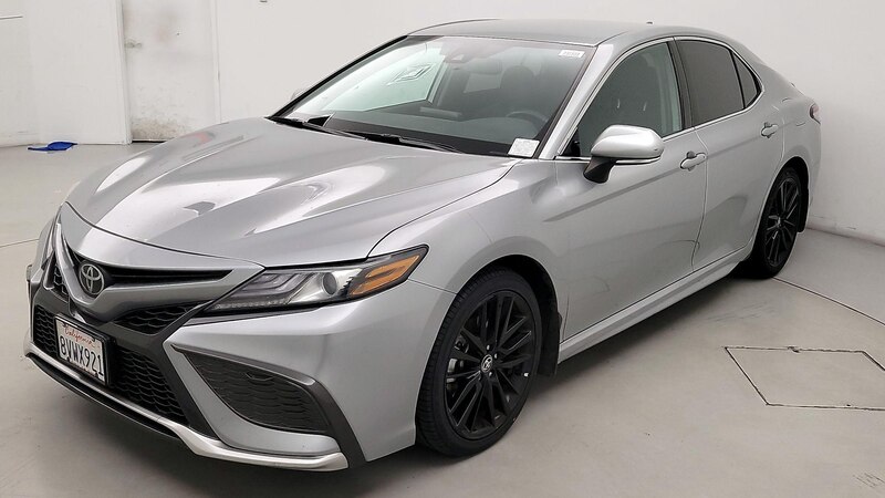 2021 Toyota Camry XSE 3