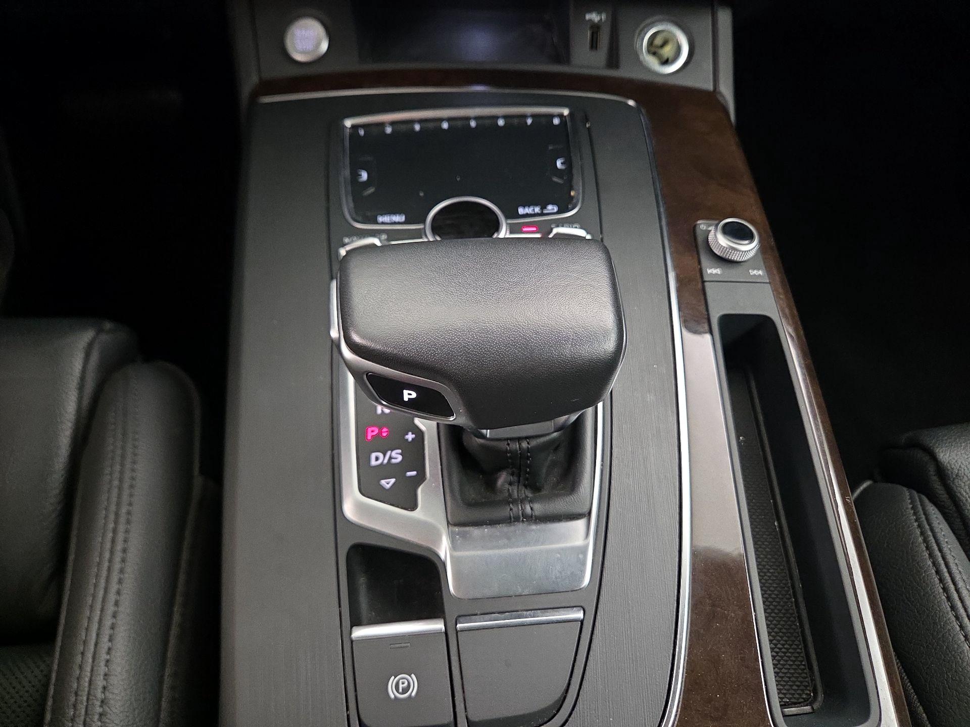 Thumbnail: 2019 Audi Q5 - 17