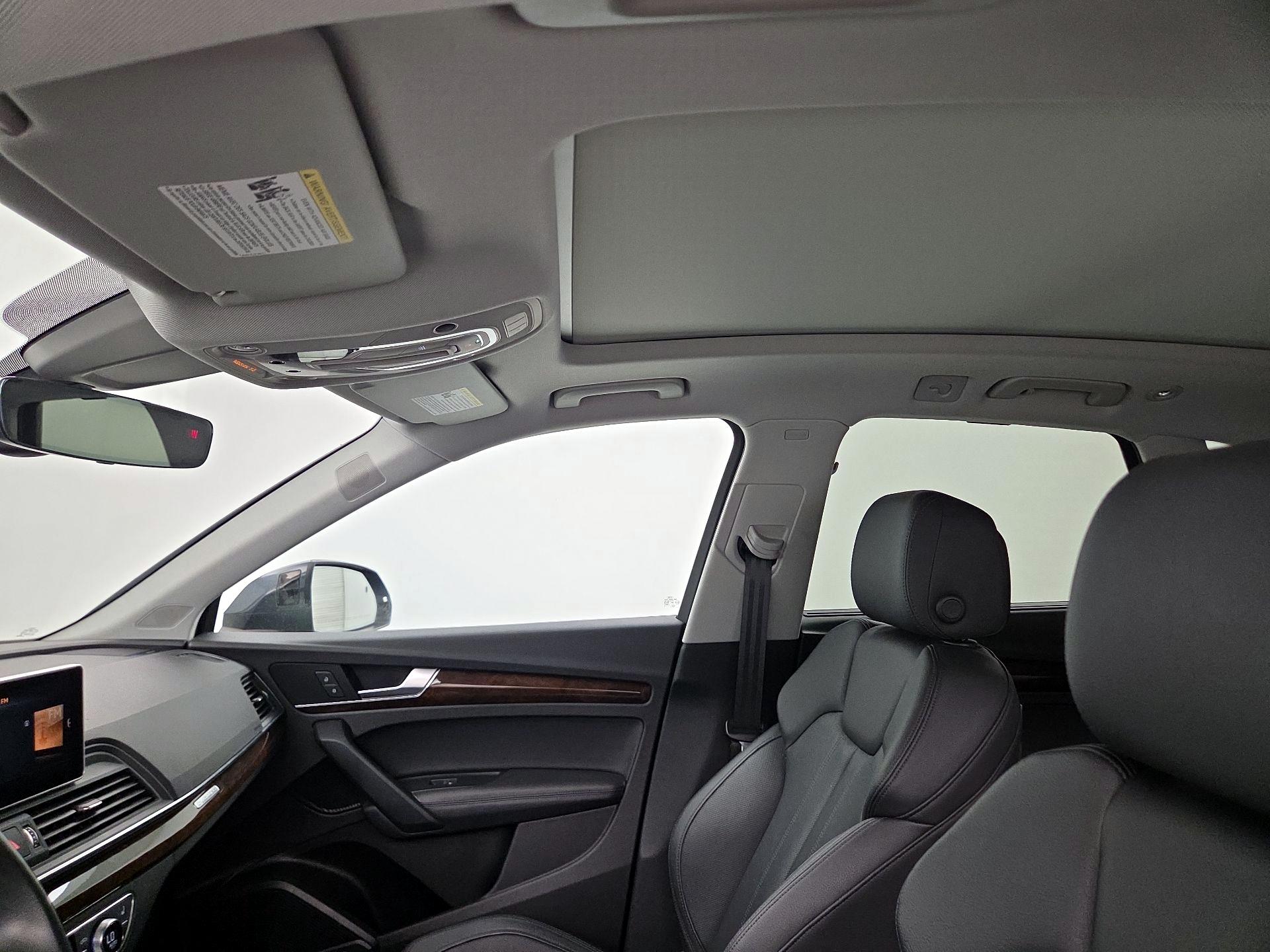 Thumbnail: 2019 Audi Q5 - 19