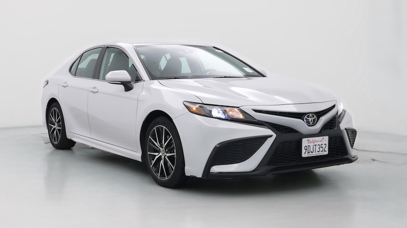 2023 Toyota Camry SE Hero Image