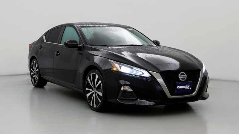 2020 Nissan Altima SR Hero Image