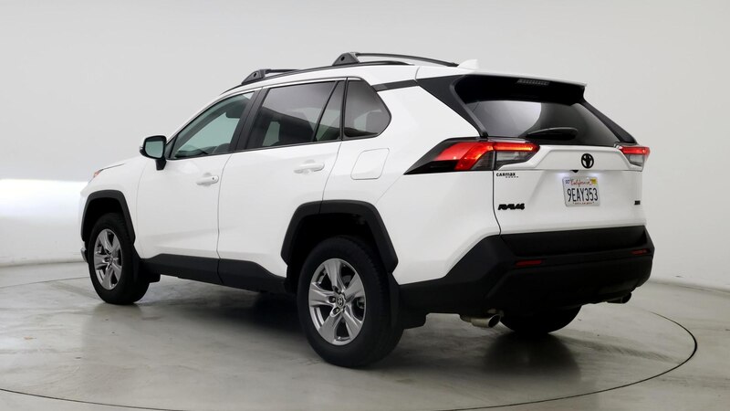 2022 Toyota RAV4 XLE 2