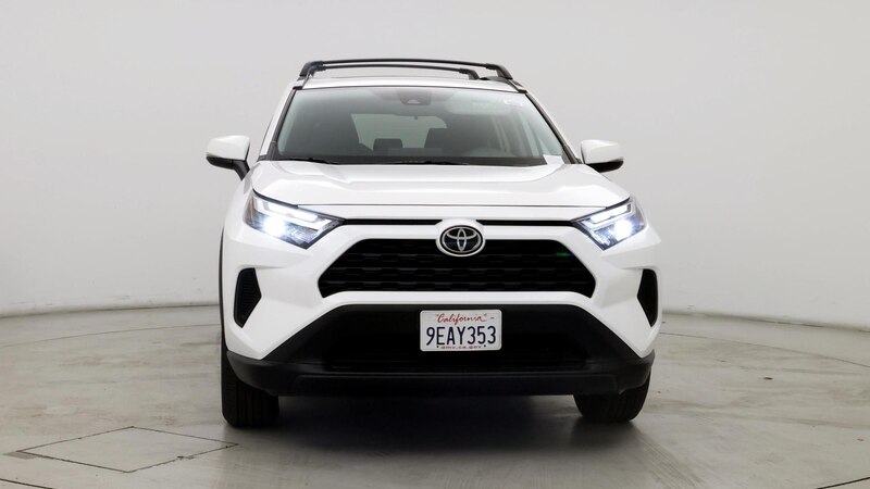 2022 Toyota RAV4 XLE 5